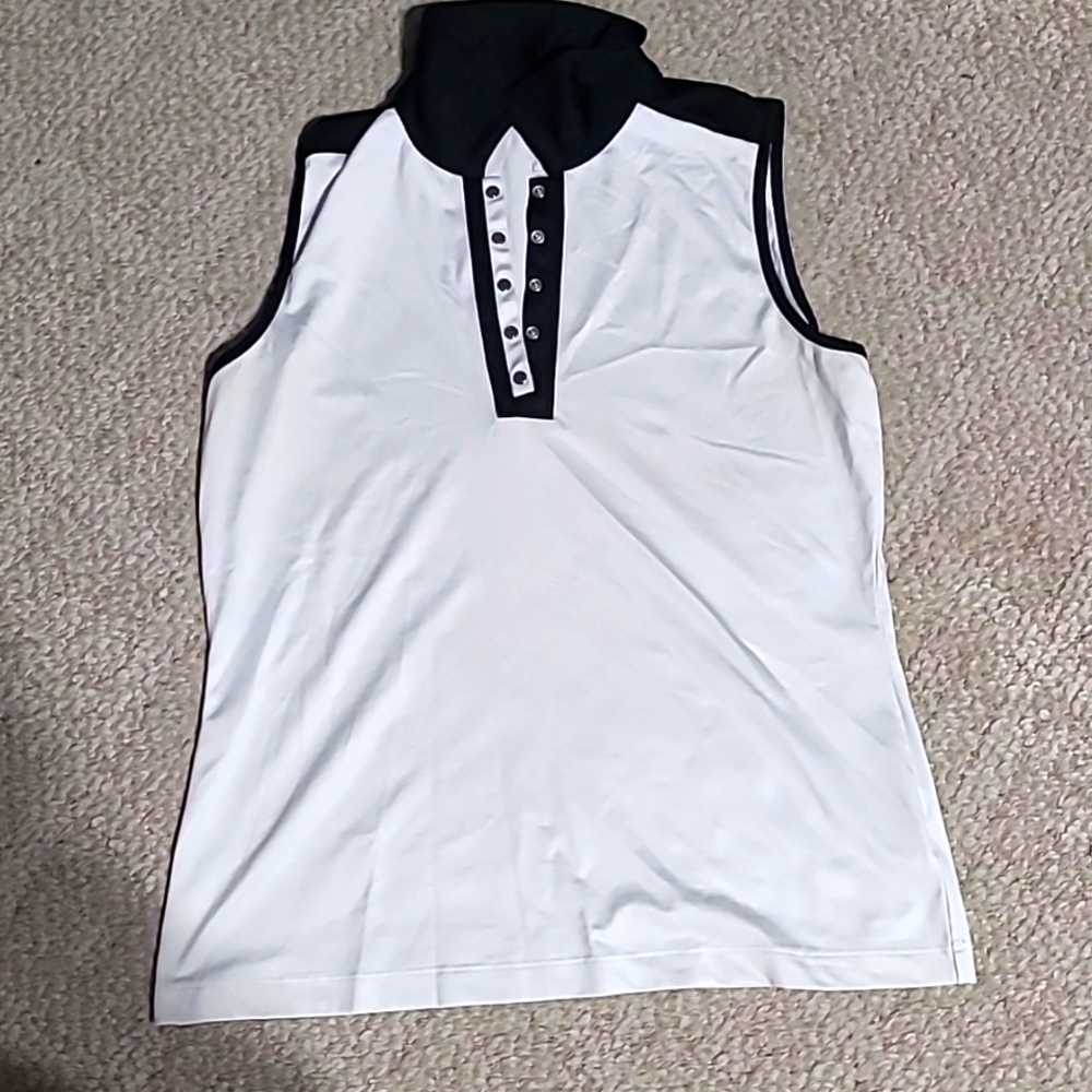 Tail sleeveless tank